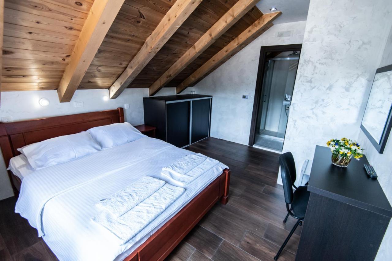זבליאק Hotel Enigma מראה חיצוני תמונה