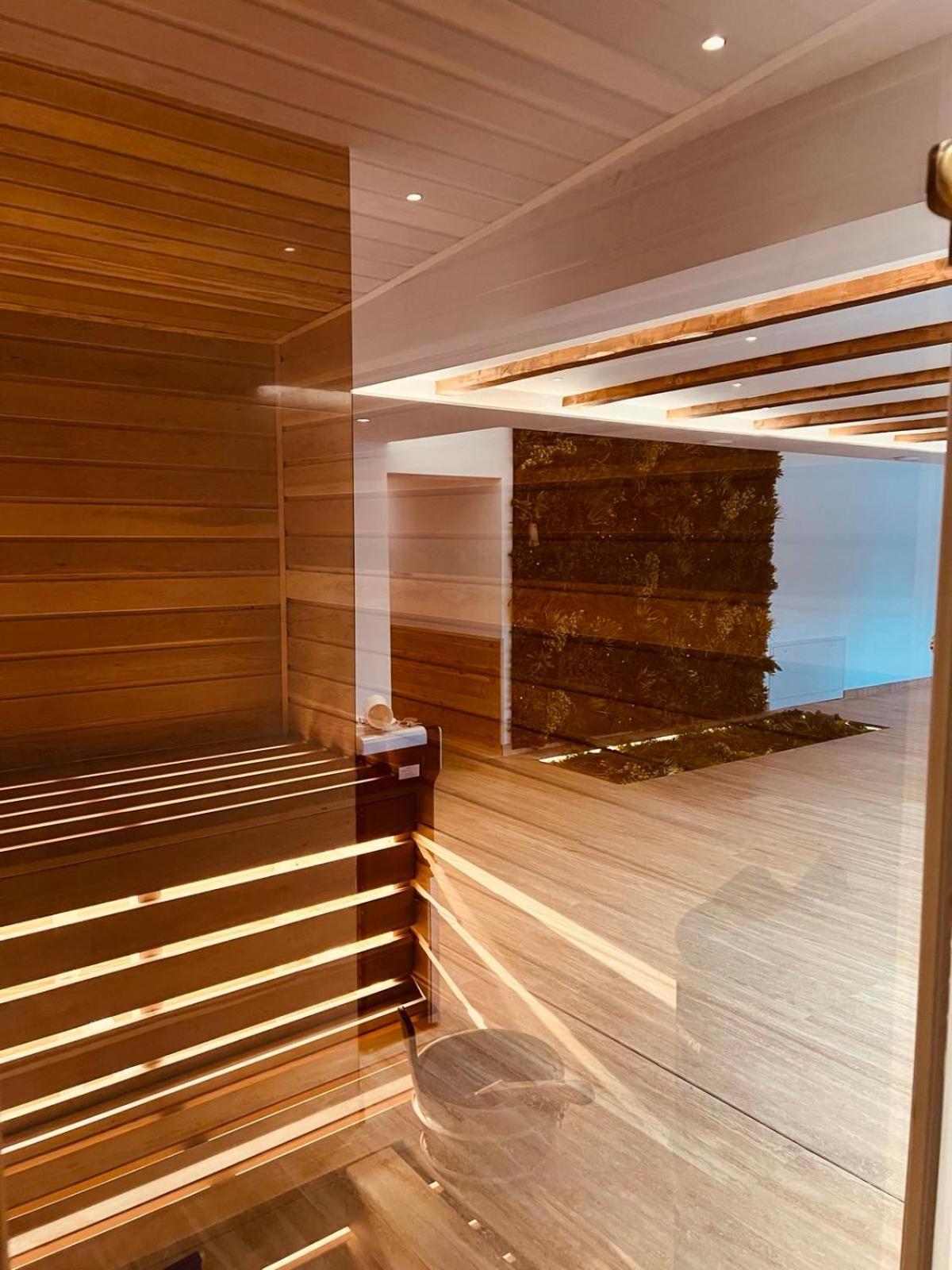 זבליאק Hotel Enigma מראה חיצוני תמונה
