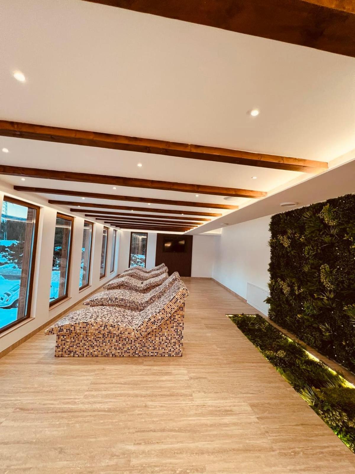 זבליאק Hotel Enigma מראה חיצוני תמונה